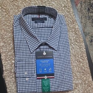 Tommy Hilfiger Men's Navy and White Plaid Shirt